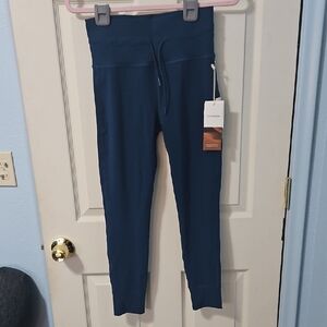 NWT Vuori Cosmo Daily Leggings